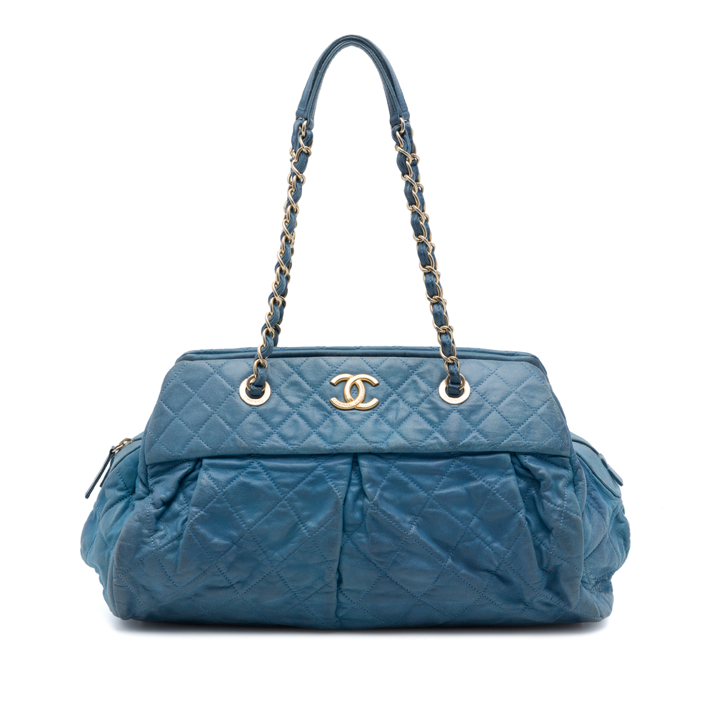 Pre-Loved Chanel Quilted Iridescent Calfskin Chic Quilt Bowling Bag